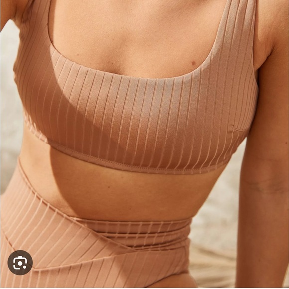 NEW - Aerie Ribbed Shine Tie Back Scoop Top & Cross Over Bottom - Picture 4 of 7